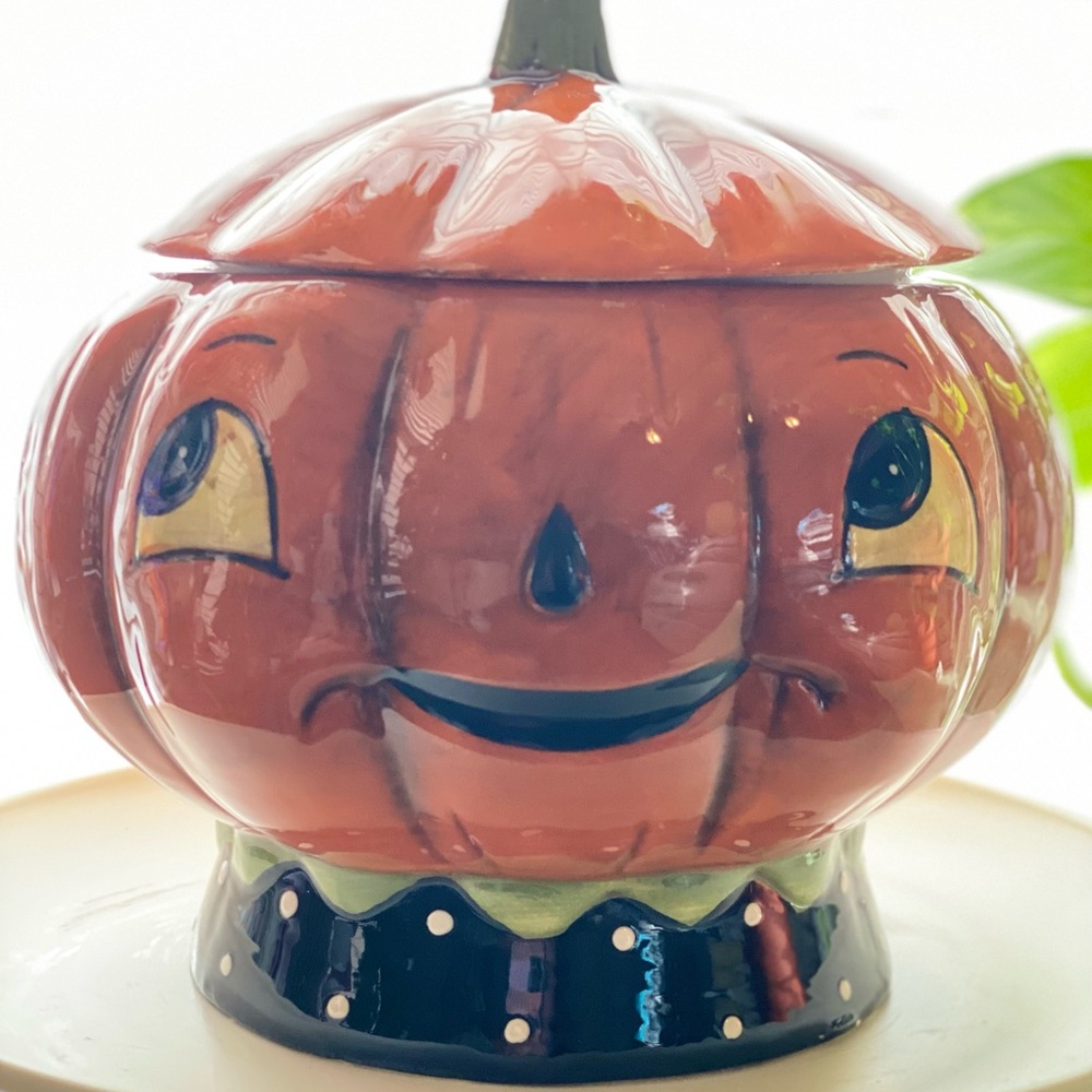 Reserved:JP Jackie Pumpkin Canister